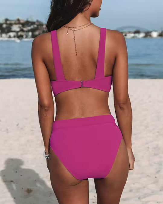Manon - Sexy Bikini met V-hals