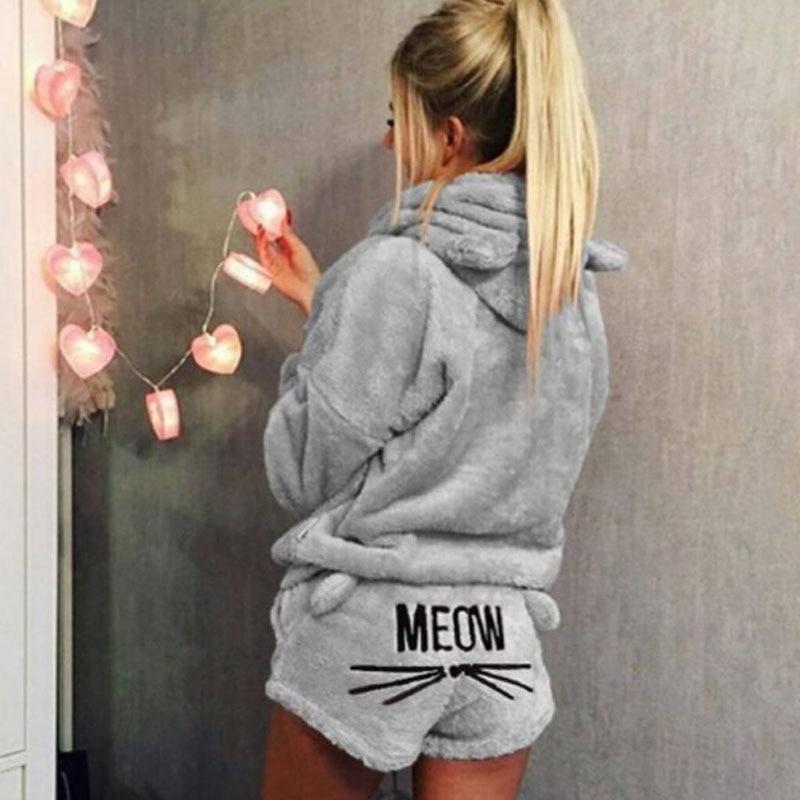 Mila Kat Onesie – Leuk en warm voor een knusse avond