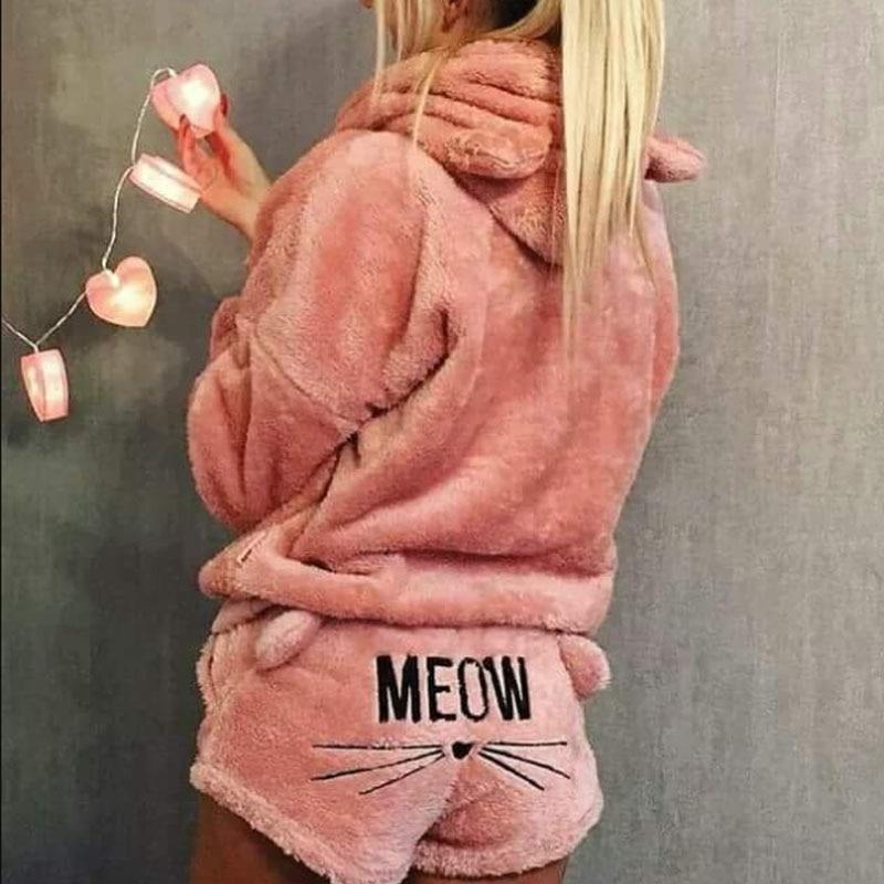 Mila Kat Onesie – Leuk en warm voor een knusse avond